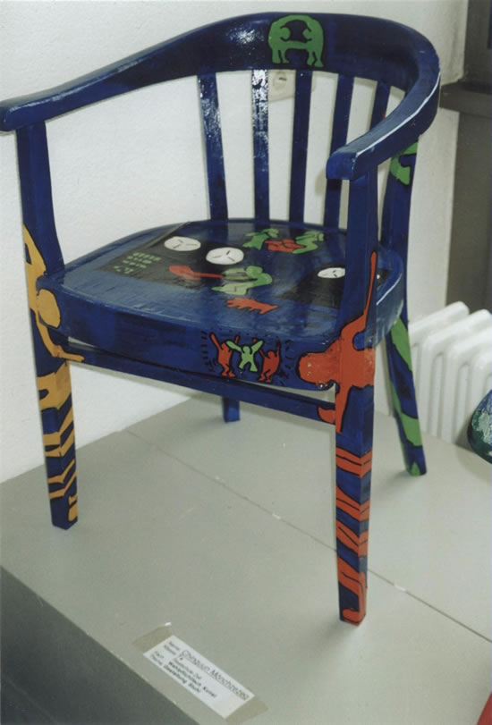 painted chairs haringkids lesson